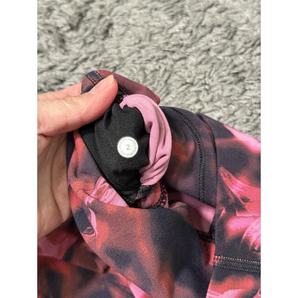 Lululemon Align High Rise Crop 23" Size 2 Intensity Pink Blossom Athletic Gym - Picture 3 of 4